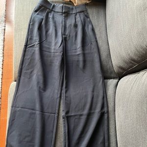 NWT abercrombie tailored wide leg pants in black size small